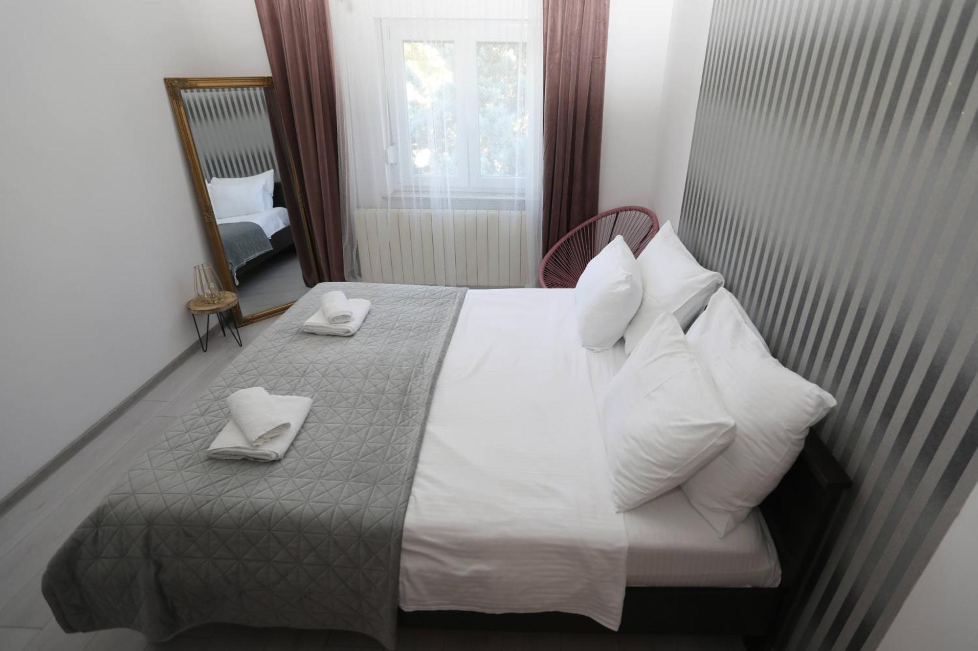 Apartman Debora Sa Privatnim Bazenom Pula Exteriér fotografie