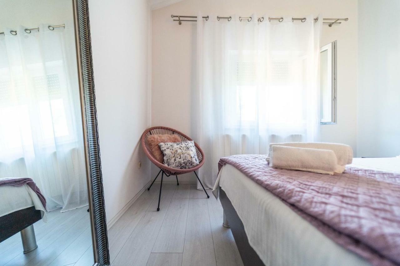Apartman Debora Sa Privatnim Bazenom Pula Exteriér fotografie